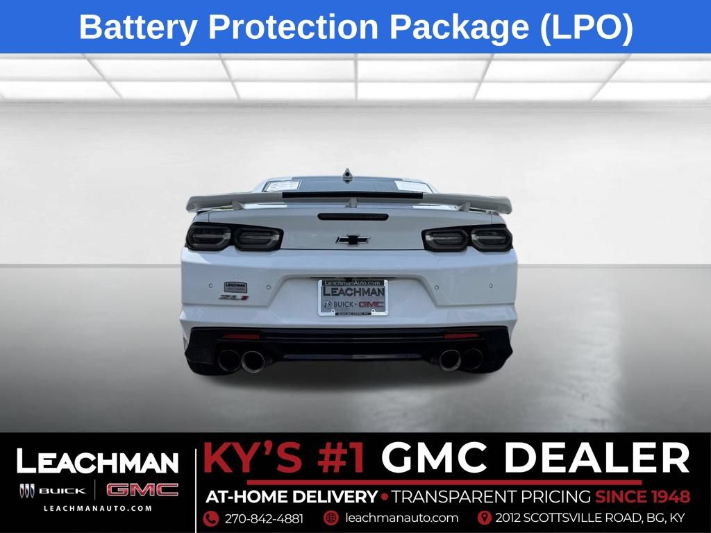 Used 2022 Chevrolet Camaro ZL1 RWD image 5