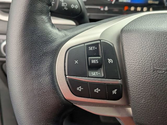 Used 2022 Ford Explorer XLT w/ Equipment Group 202A image 16