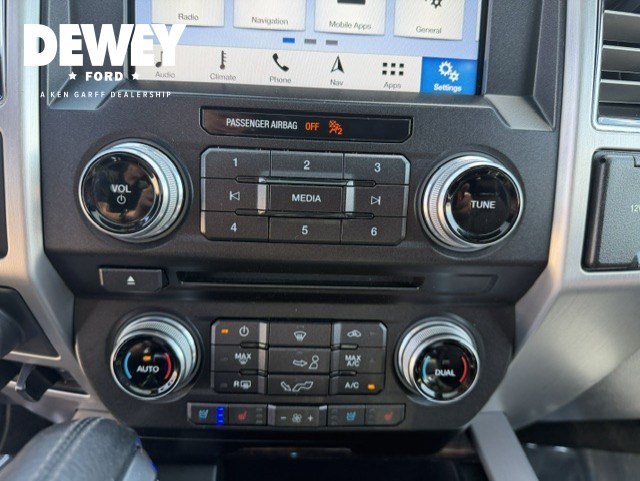 Used 2017 Ford F150 Platinum w/ Equipment Group 701A Luxury AWD/4WD image 26