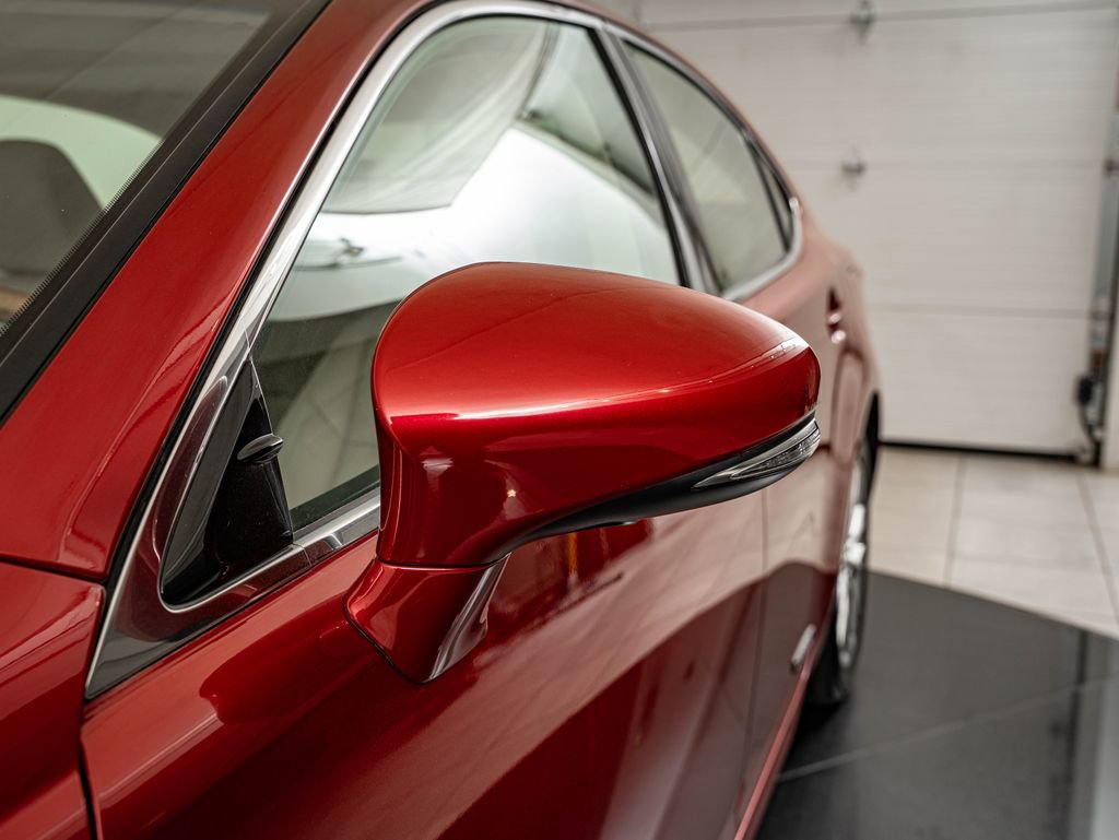 Used 2014 Lexus ES 300h w/ Luxury Package w/Bamboo Trim image 9