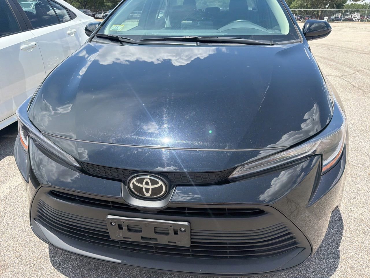 Used 2024 Toyota Corolla LE FWD image 2