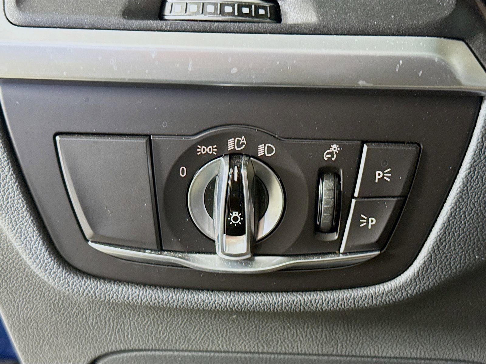 Used 2023 BMW X3 xDrive30i w/ Premium Package w/ZPA image 10