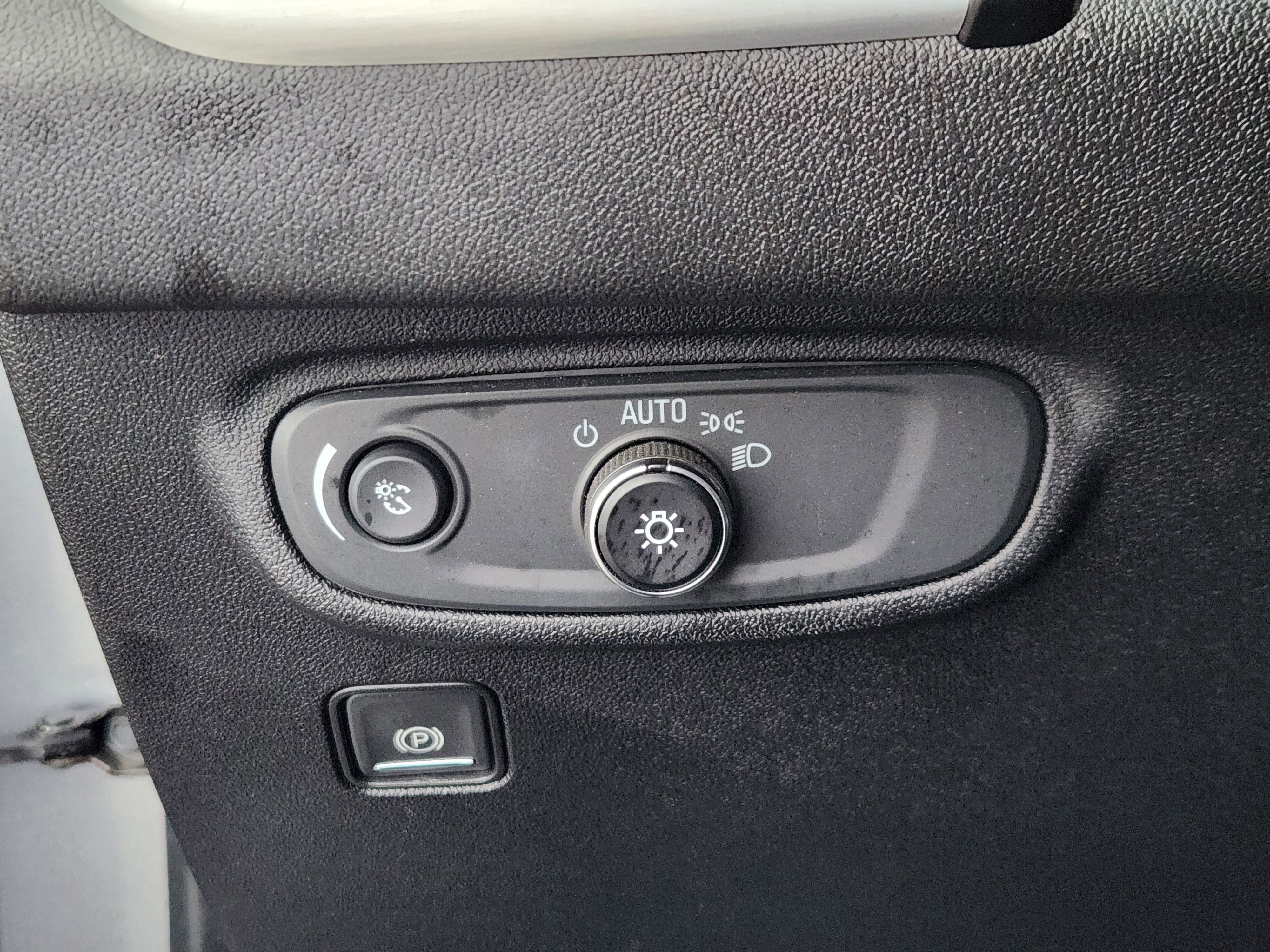 Used 2019 GMC Terrain SLE image 24