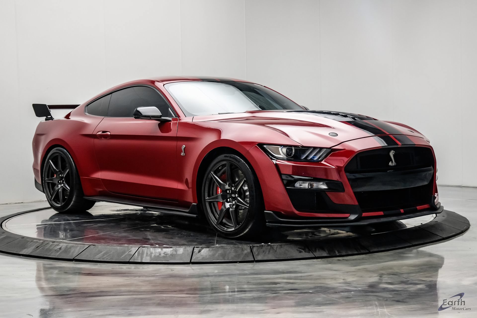 Used 2020 Ford Mustang Shelby GT500 w/ Carbon Fiber Track Pack RWD image 29