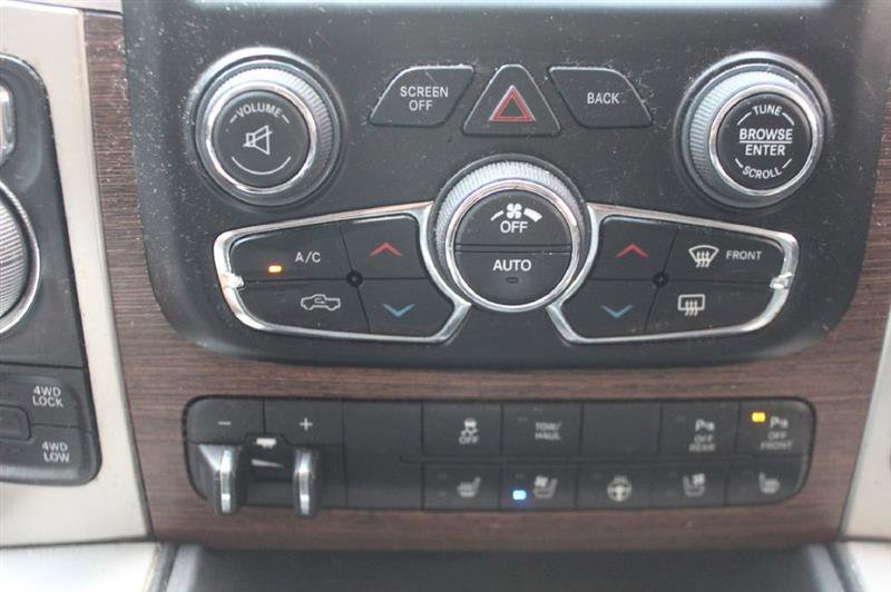 Used 2016 RAM 1500 Laramie w/ Convenience Group image 24