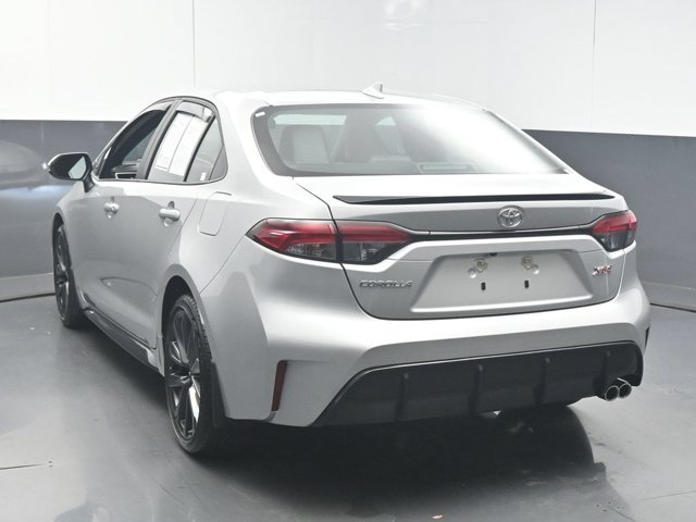 Used 2025 Toyota Corolla XSE FWD image 6