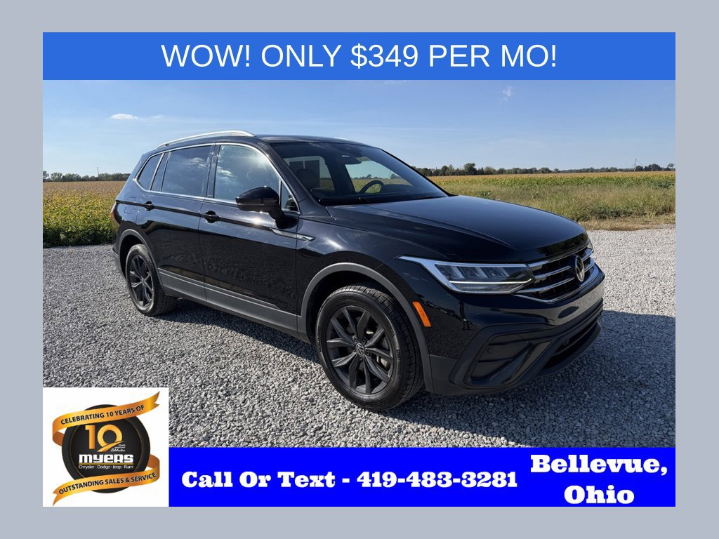 Used 2024 Volkswagen Tiguan SE FWD image 1