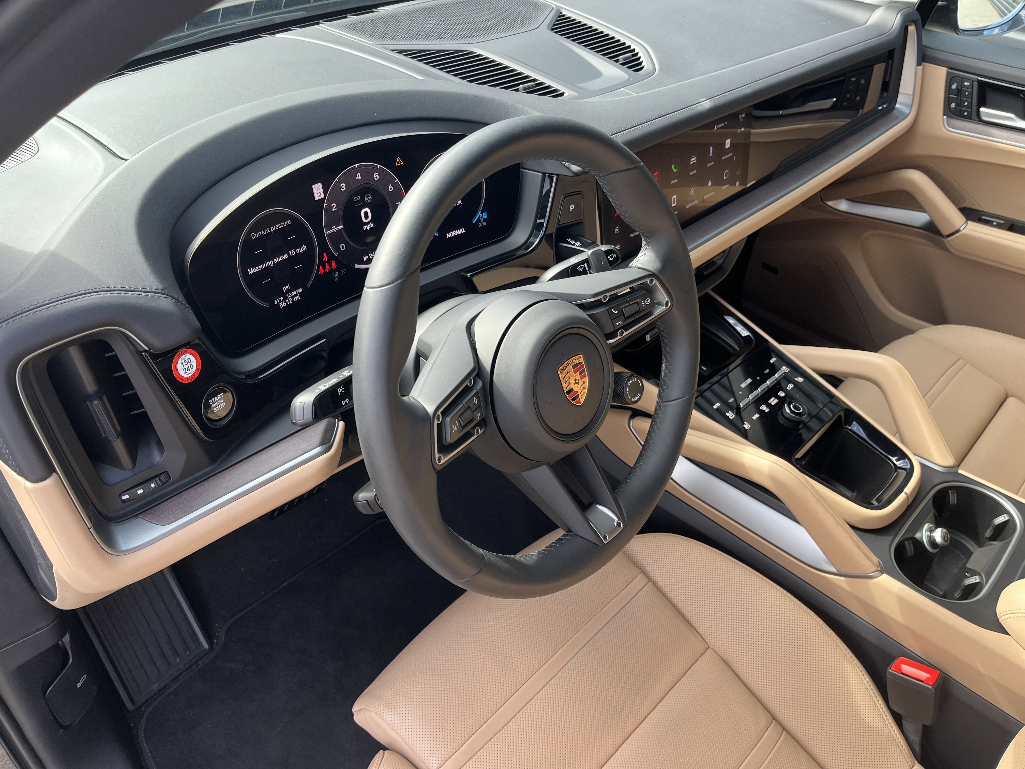 Certified 2025 Porsche Cayenne image 4