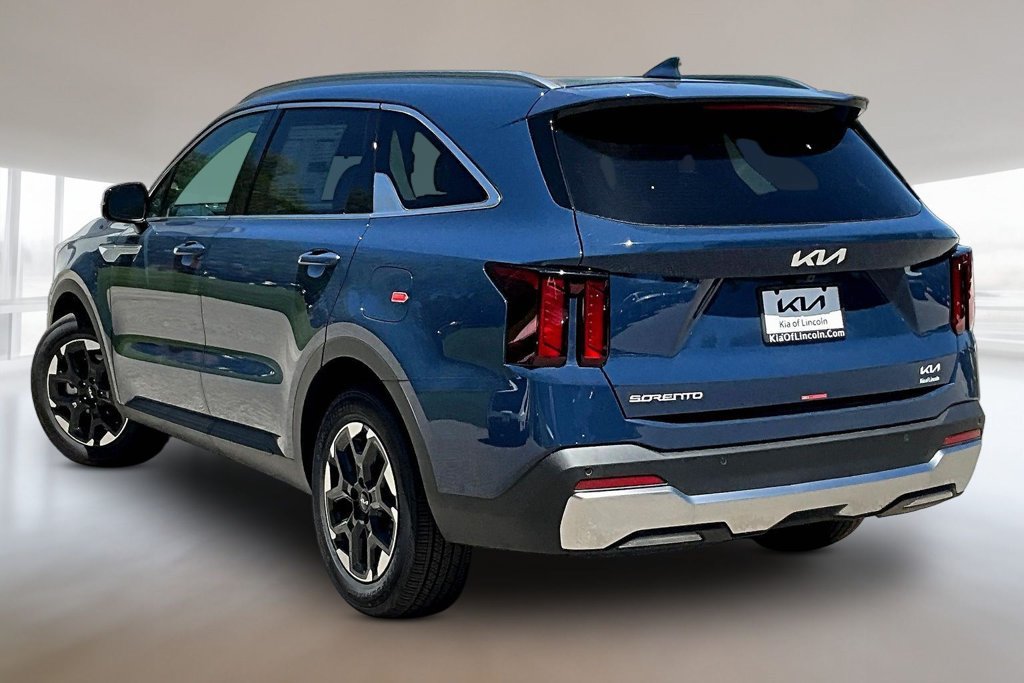 New 2026 Kia Sorento S w/ S Panoramic Sunroof Package FWD image 3