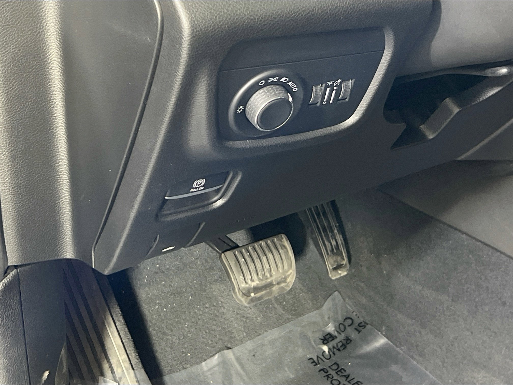 Used 2023 Jeep Grand Cherokee L Laredo AWD/4WD image 10