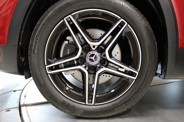 Used 2024 Mercedes-Benz GLB 250 4MATIC image 33