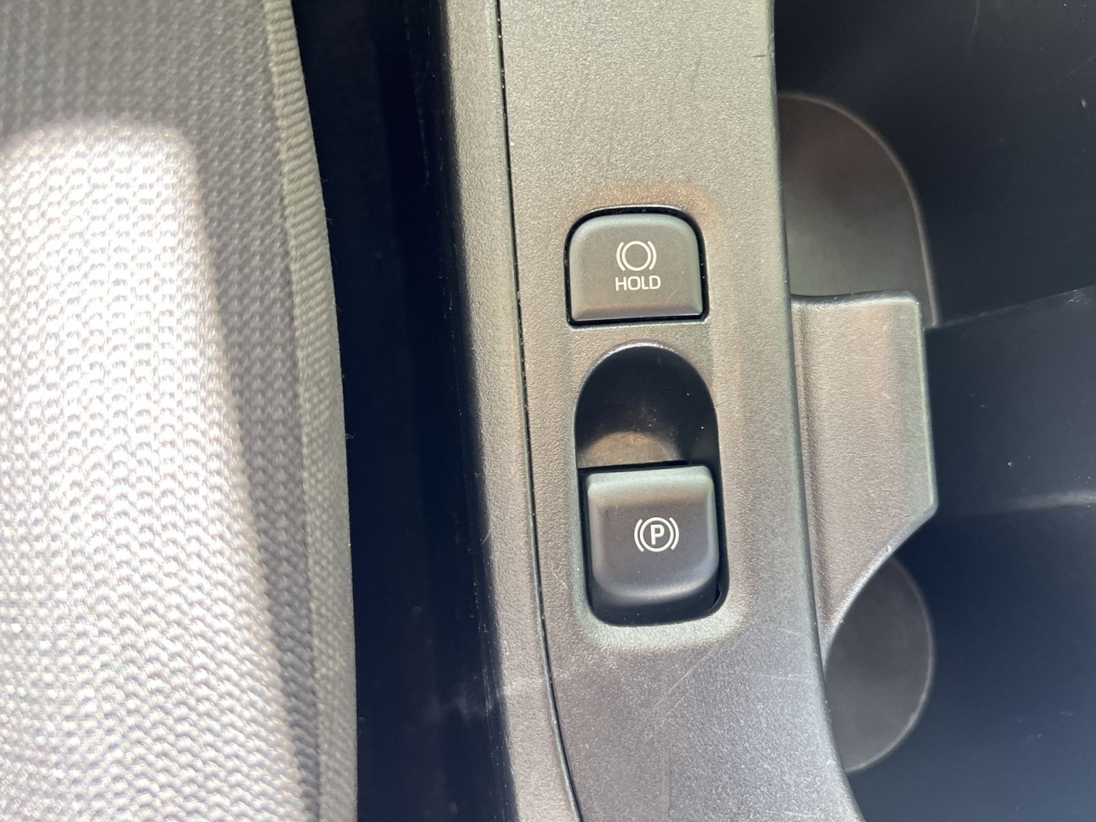 Used 2025 Toyota Corolla LE FWD image 30