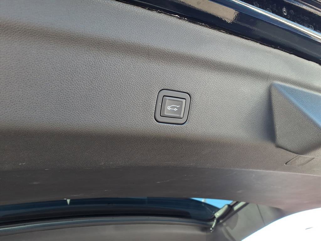 Certified 2024 Cadillac Escalade Sport w/ LPO, ONYX Package image 13