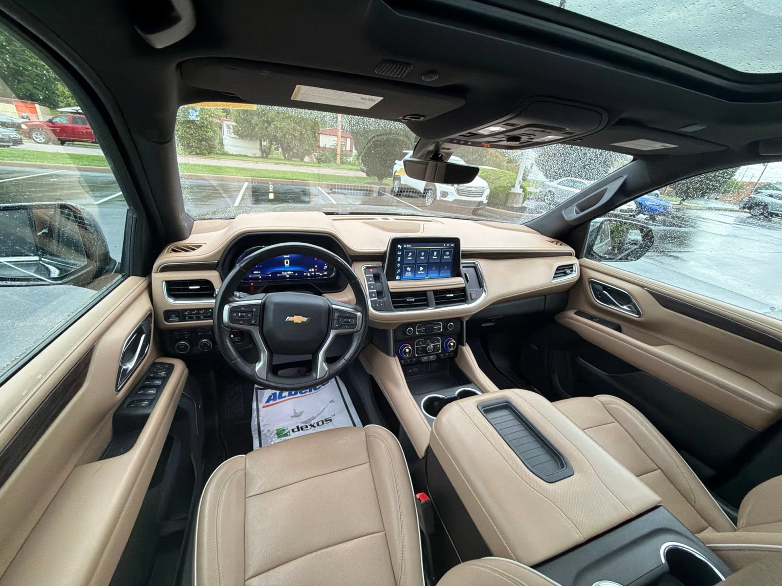 Used 2022 Chevrolet Suburban Premier AWD/4WD image 26