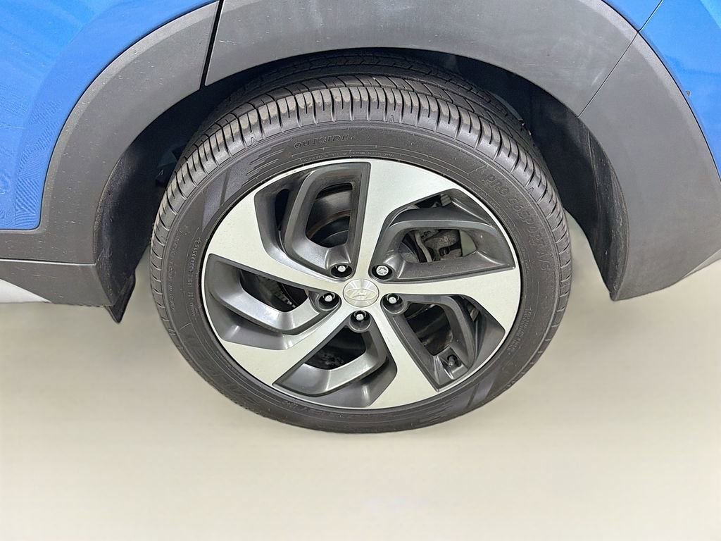 Used 2017 Hyundai Tucson Sport FWD image 30