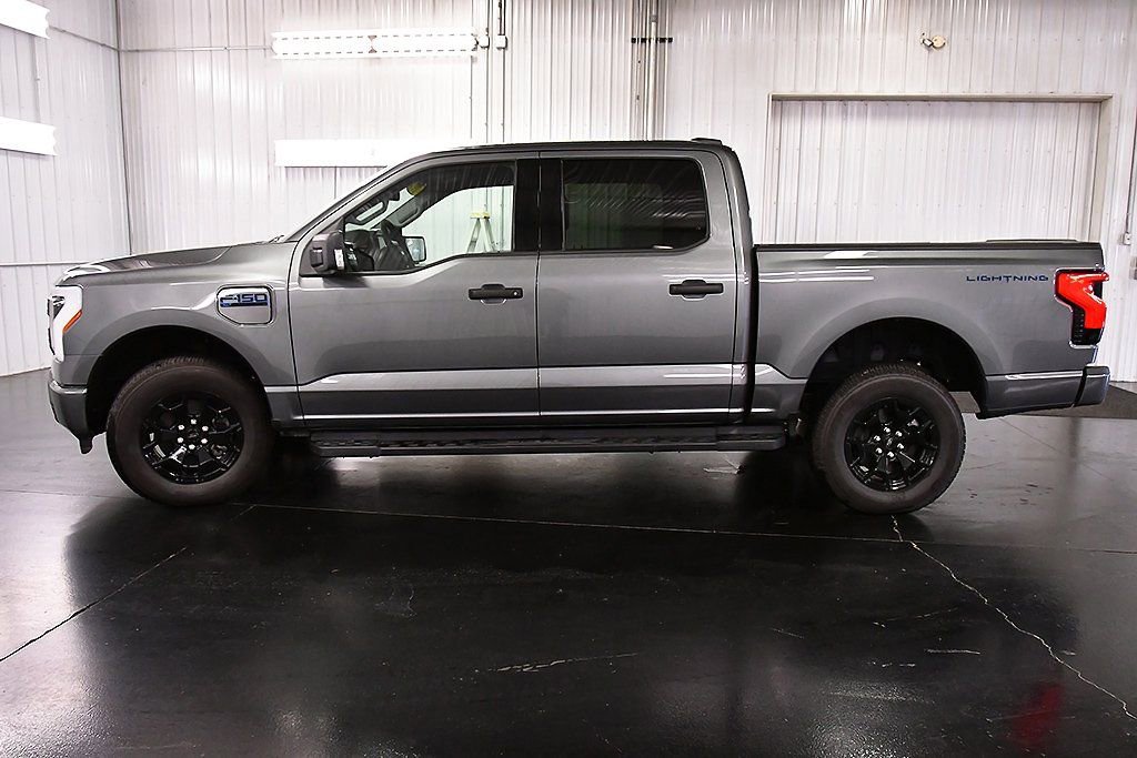 Used 2025 Ford F150 Lightning XLT image 5