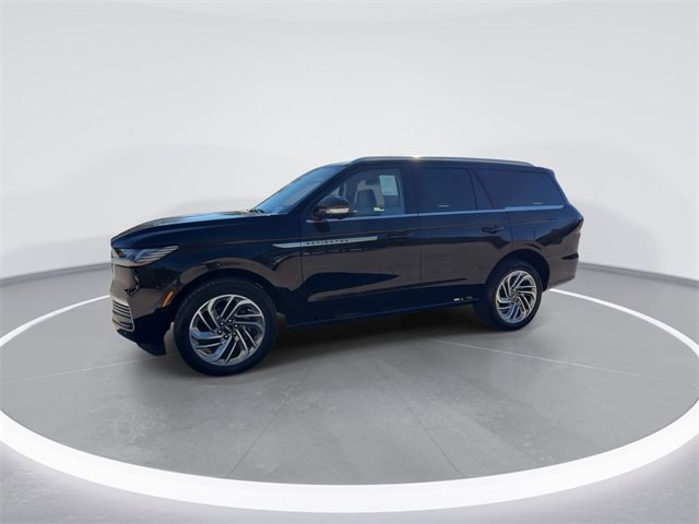 New 2025 Lincoln Navigator Reserve image 4