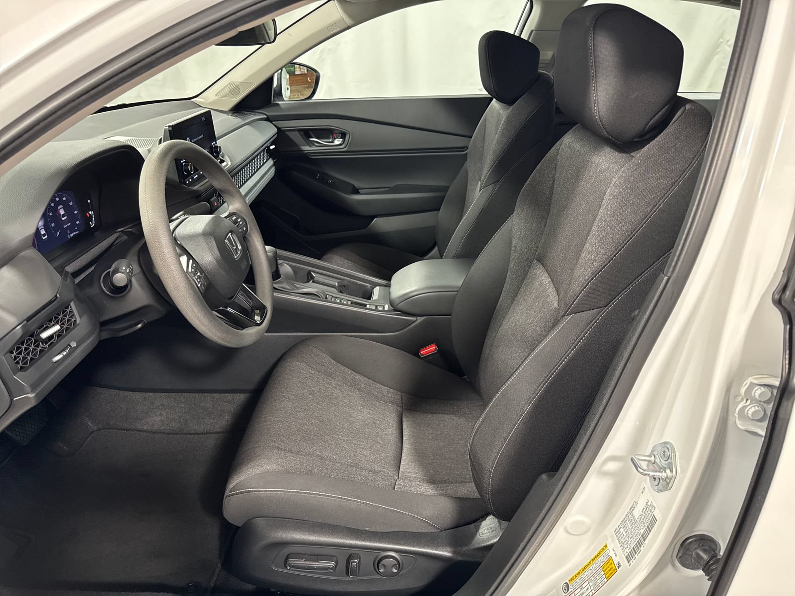 Used 2024 Honda Accord EX image 3
