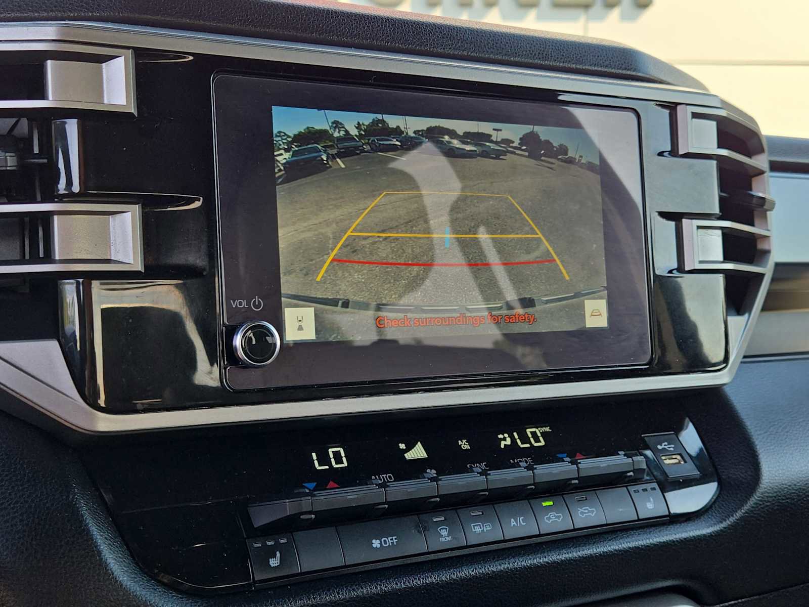 Used 2025 Toyota Tundra SR5 w/ SR5 Premium Package RWD image 28