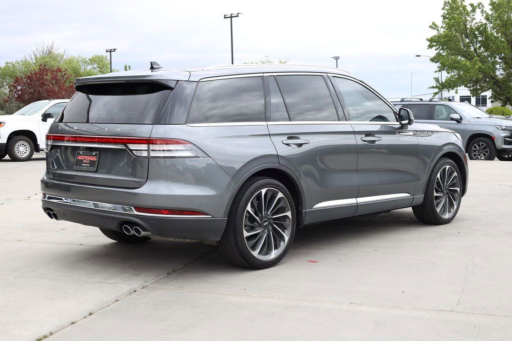 Used 2023 Lincoln Aviator Reserve w/ Equipment Group 201A AWD/4WD image 6