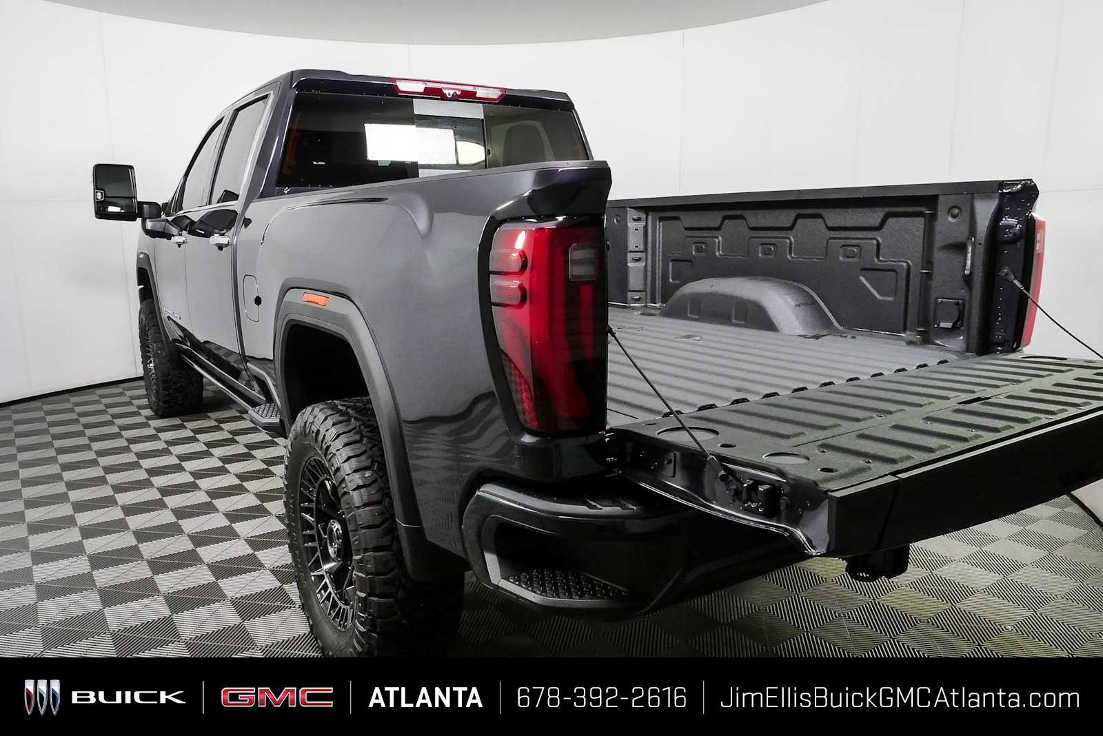 New 2026 GMC Sierra 2500 Denali w/ Denali Reserve Package AWD/4WD image 32