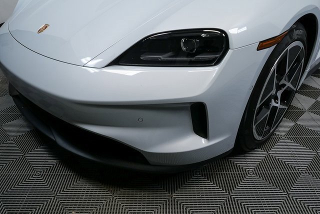 Certified 2025 Porsche Taycan image 37