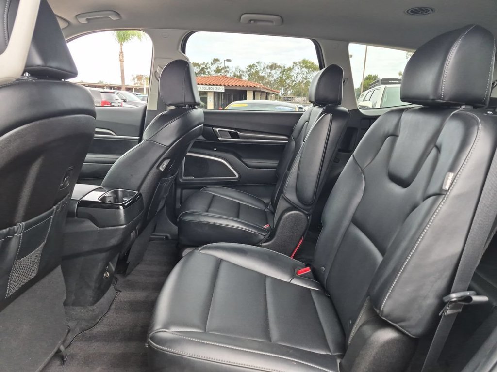 Certified 2024 Kia Telluride S FWD image 25