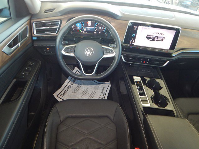 Used 2024 Volkswagen Atlas SE image 12