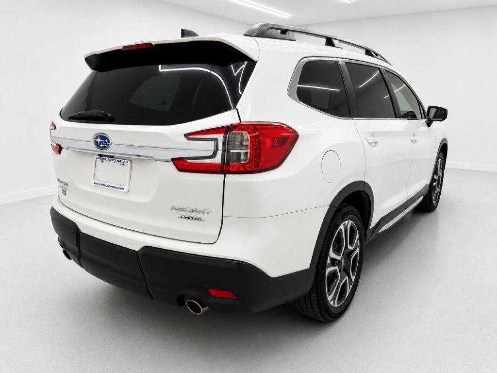 Used 2023 Subaru Ascent Limited w/ Technology Package AWD/4WD image 3