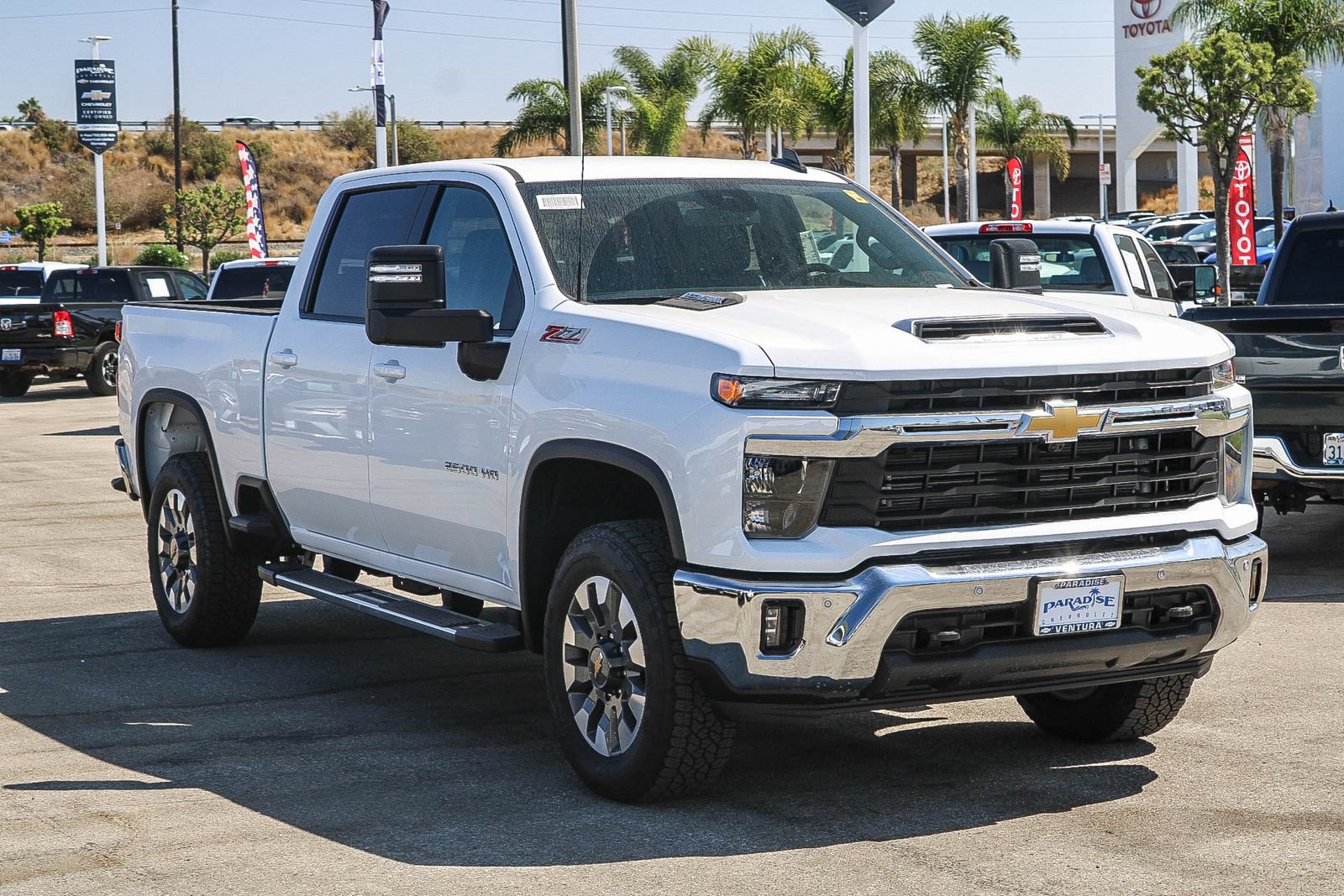 New 2026 Chevrolet Silverado 2500 LT w/ All Star Edition AWD/4WD image 3