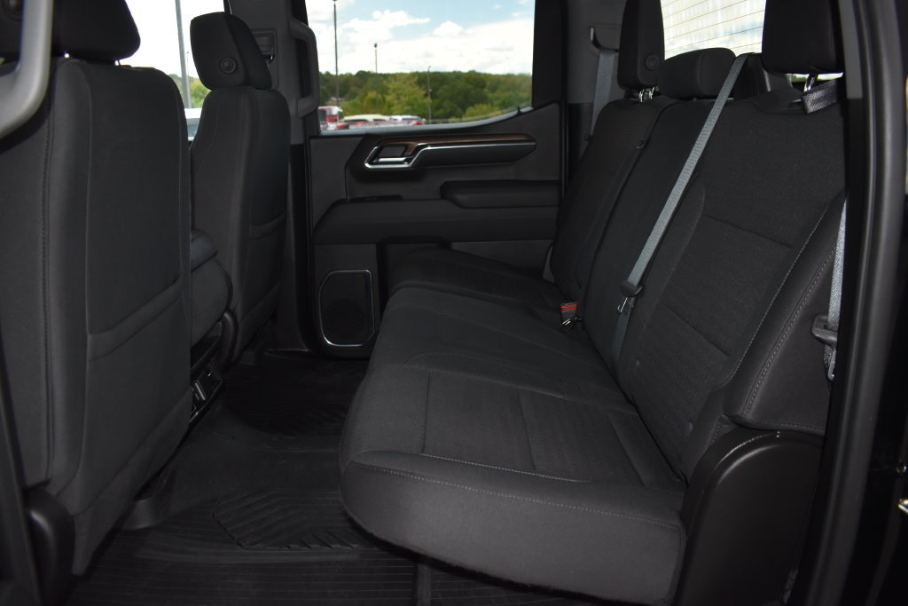 Used 2024 Chevrolet Silverado 1500 LT AWD/4WD image 16