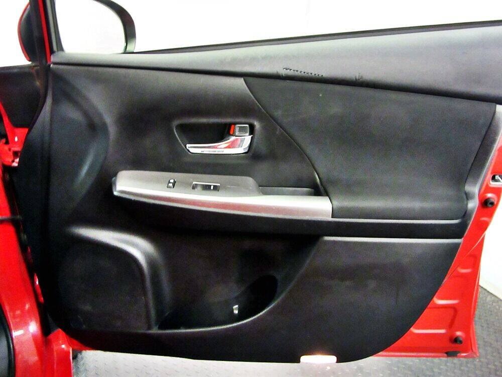 Used 2017 Toyota Prius V Two FWD image 12