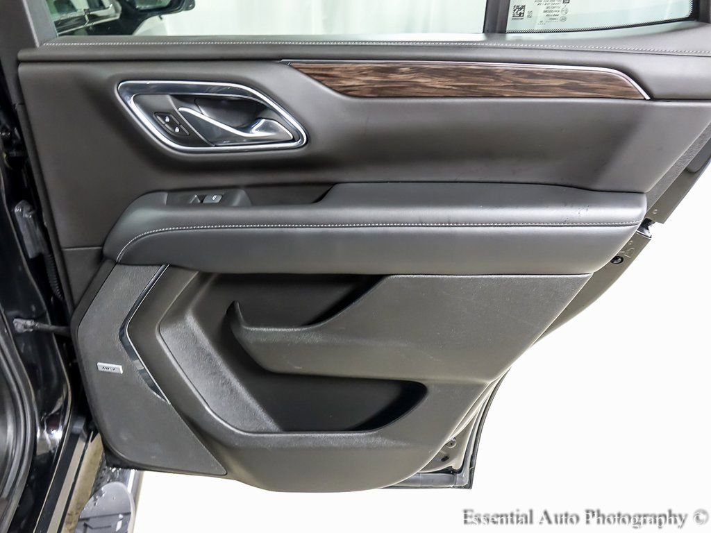 Used 2022 Chevrolet Tahoe Z71 w/ Luxury Package AWD/4WD image 27