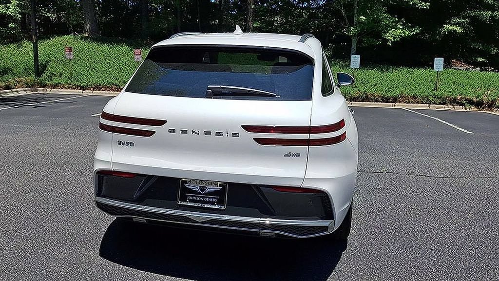 New 2026 Genesis GV70 2.5T AWD/4WD image 3