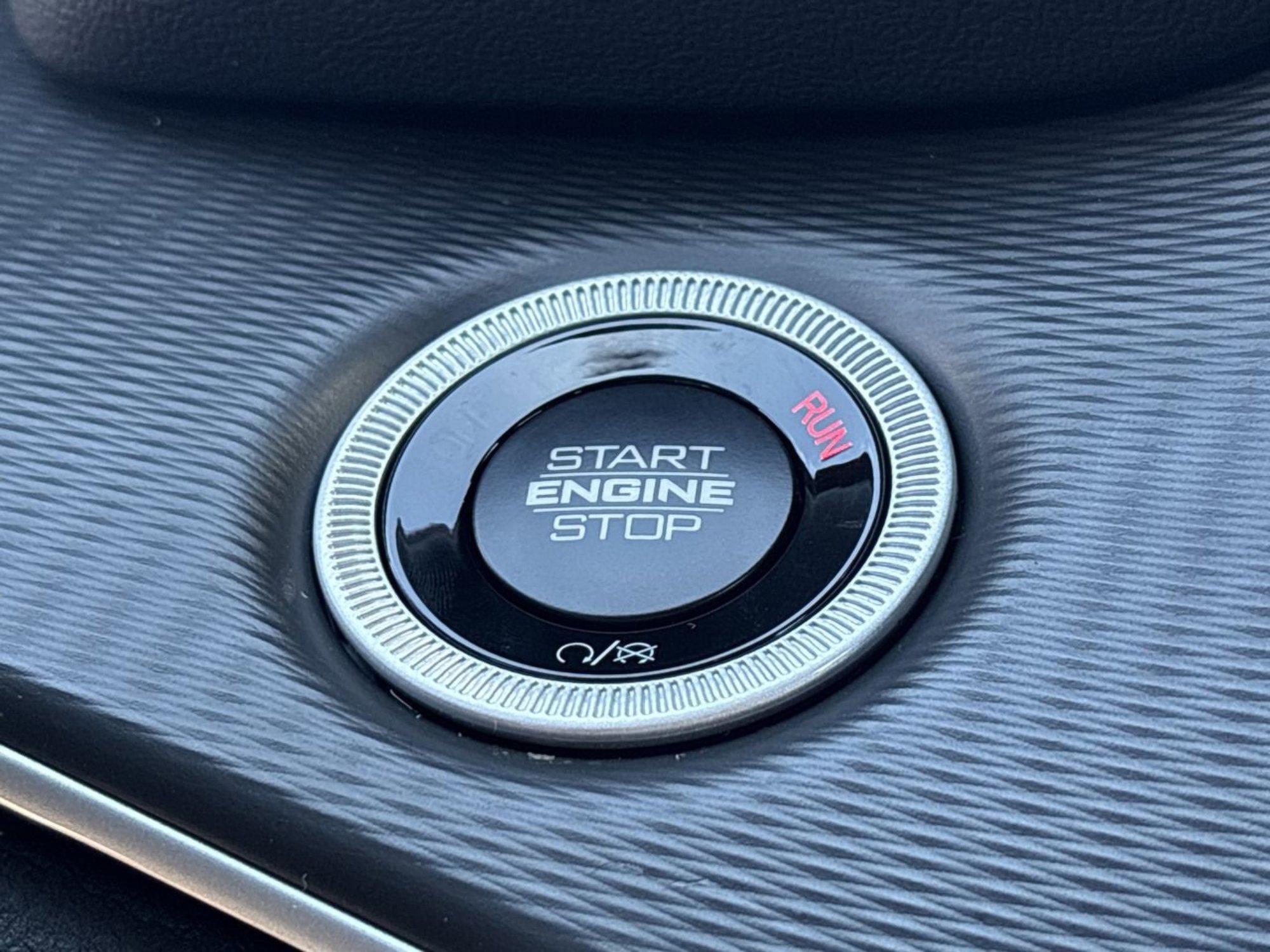 New 2025 Jeep Grand Cherokee Laredo X w/ Luxury Tech Group I image 30