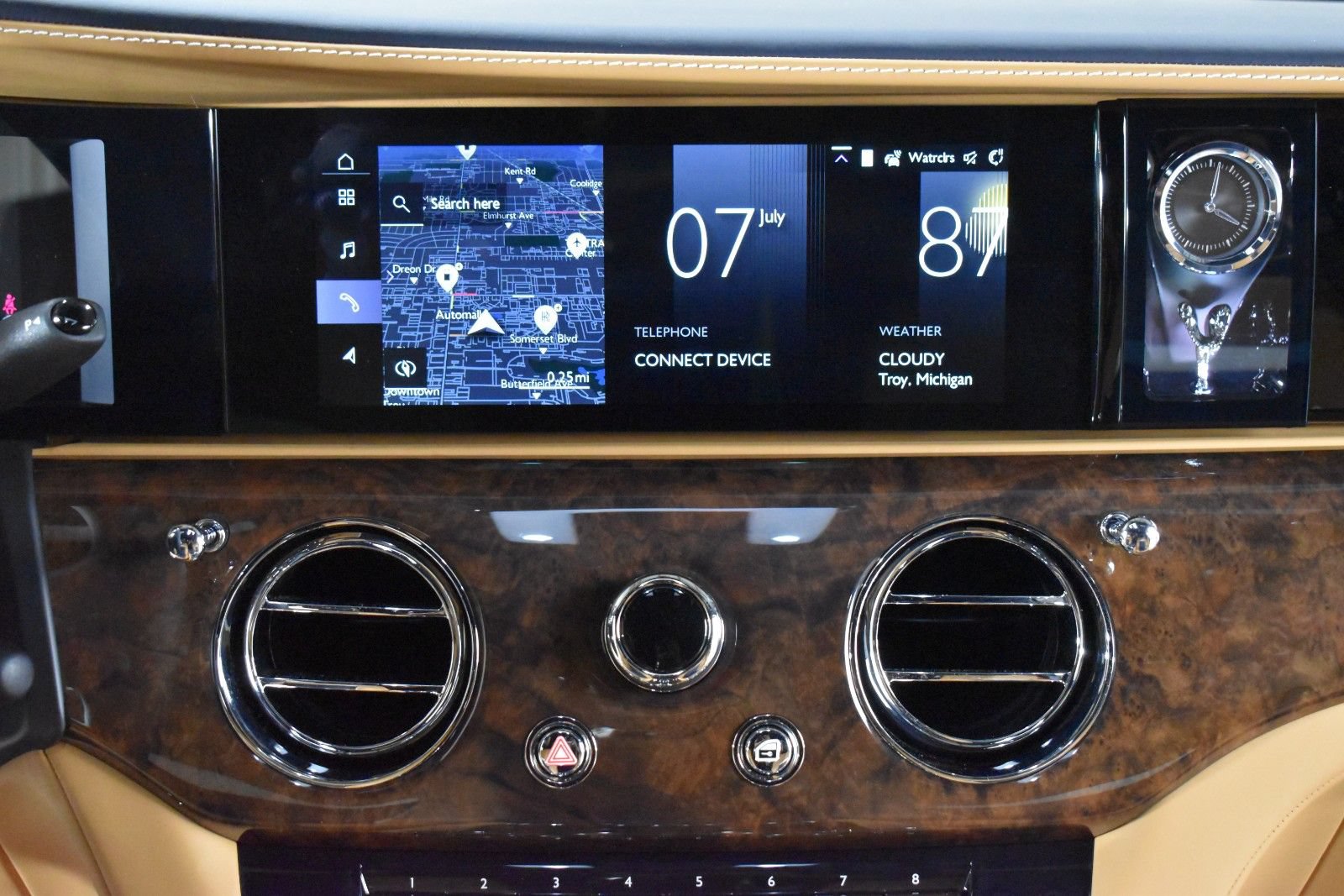Certified 2025 Rolls-Royce Ghost AWD/4WD image 16