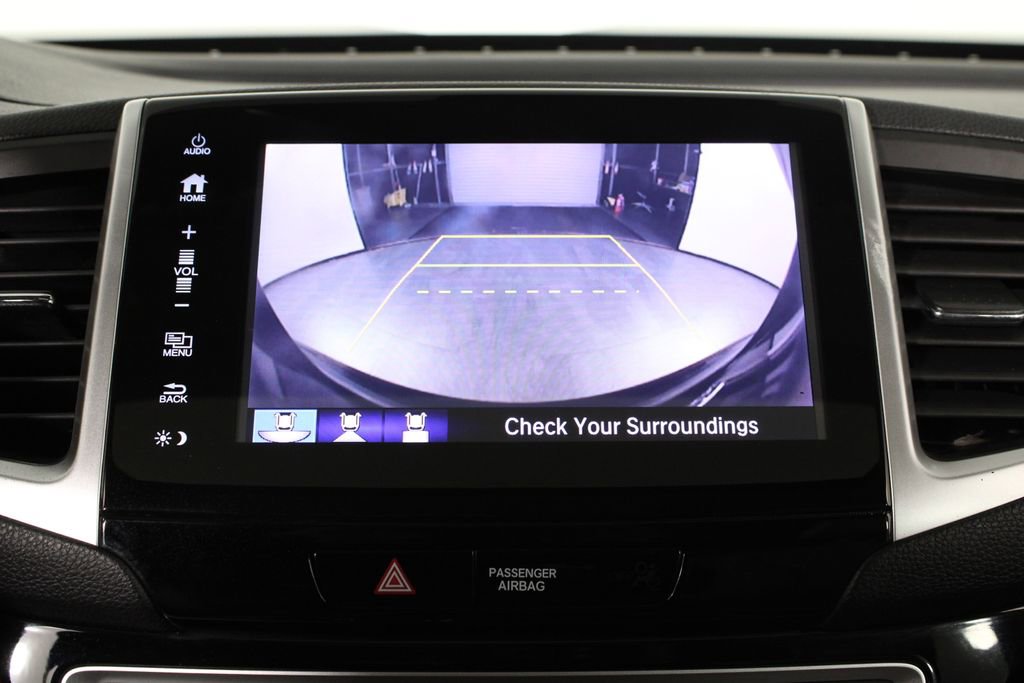 Used 2018 Honda Pilot Touring image 29