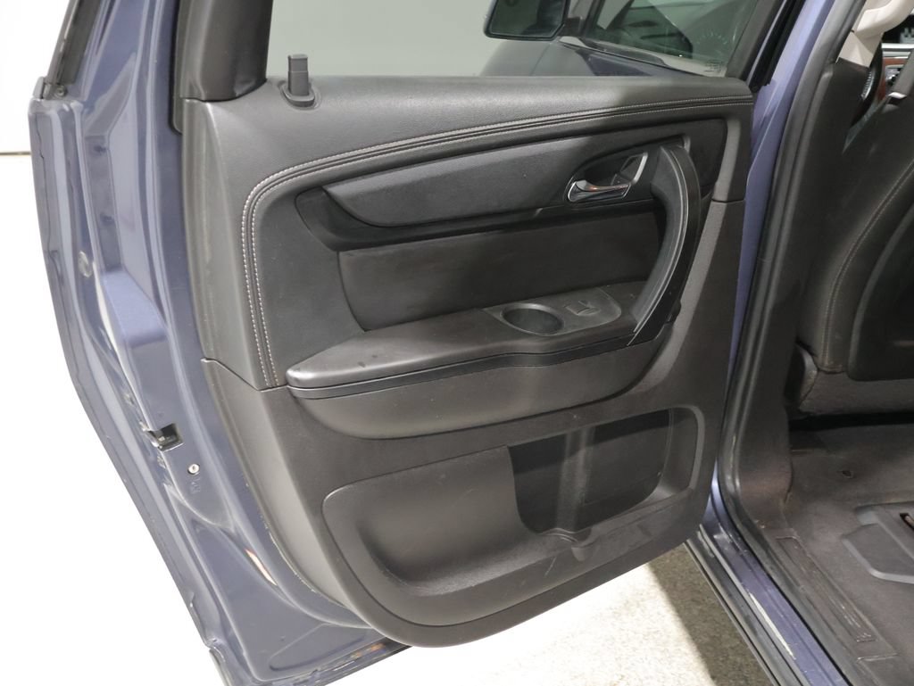 Used 2014 Chevrolet Traverse LT w/ All-Star Edition FWD image 19