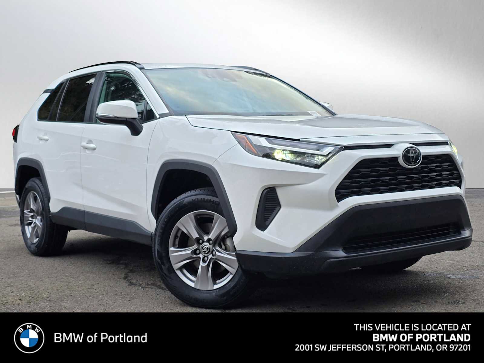 Used 2024 Toyota RAV4 XLE image 1