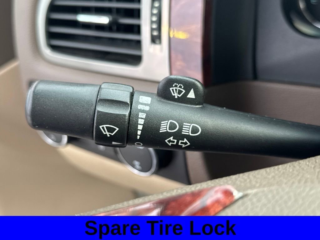 Used 2010 Chevrolet Silverado 1500 LTZ w/ White Diamond Tricoat Edition image 38