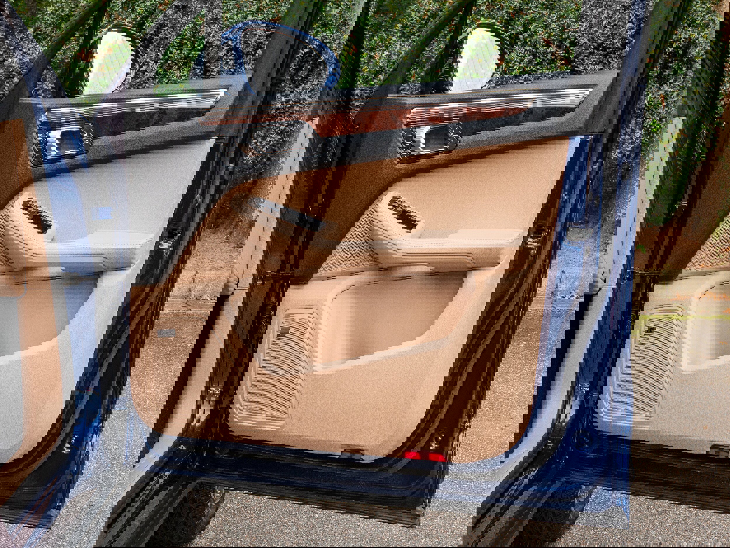 Used 2024 Porsche Macan image 30