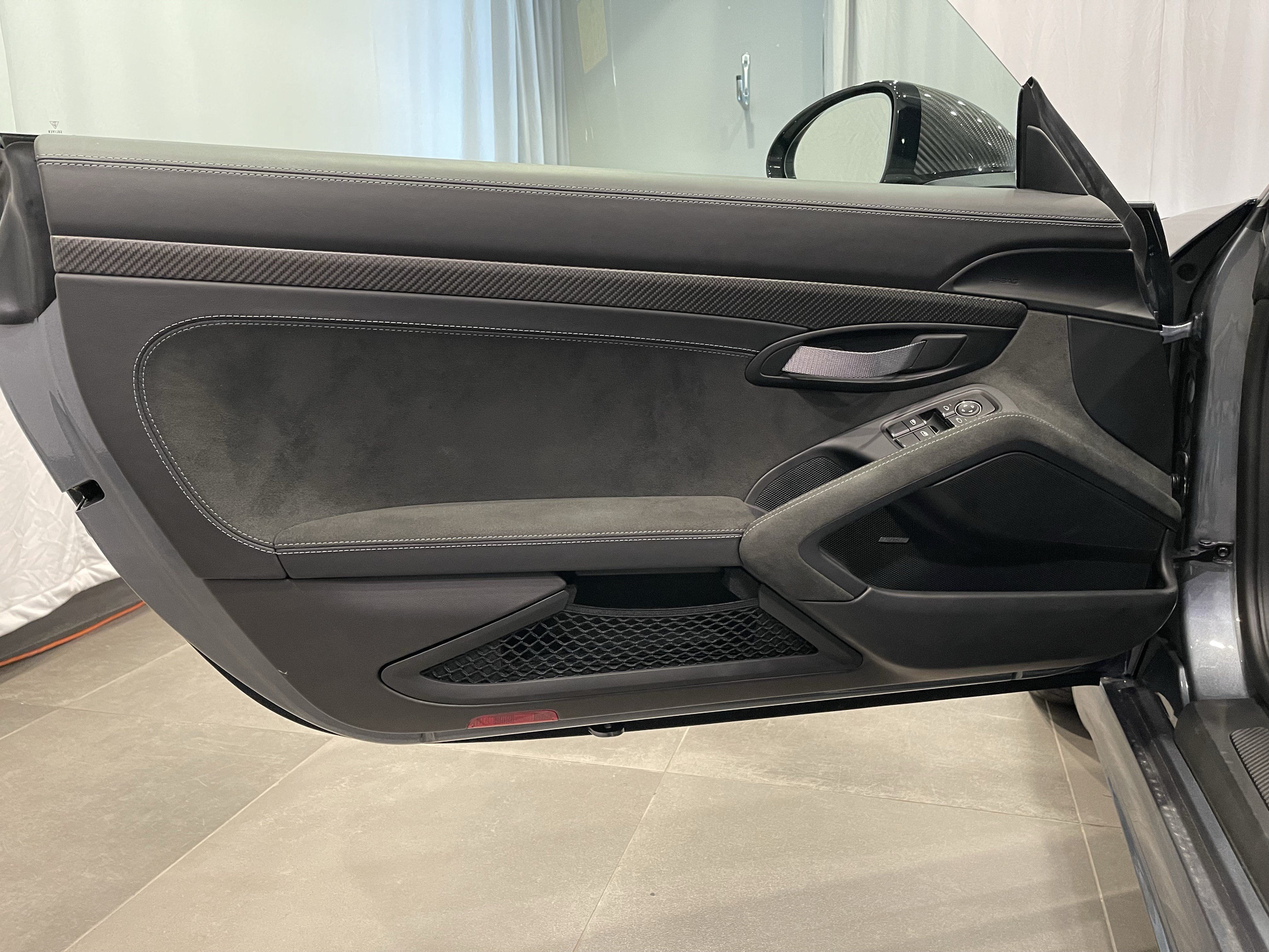 Used 2024 Porsche 718 Boxster Spyder RS RWD image 12