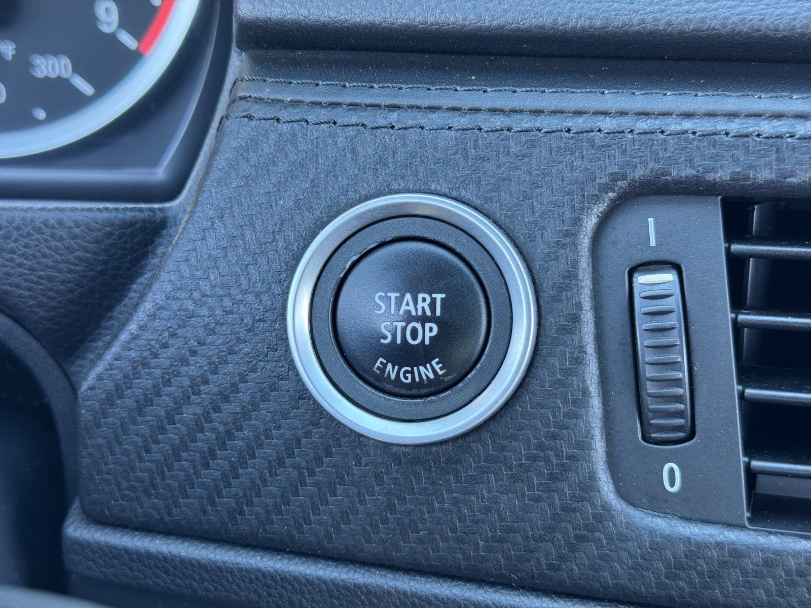 Used 2012 BMW M3 Convertible image 22