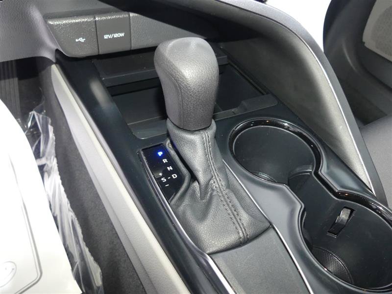 Used 2020 Toyota Camry LE FWD image 37