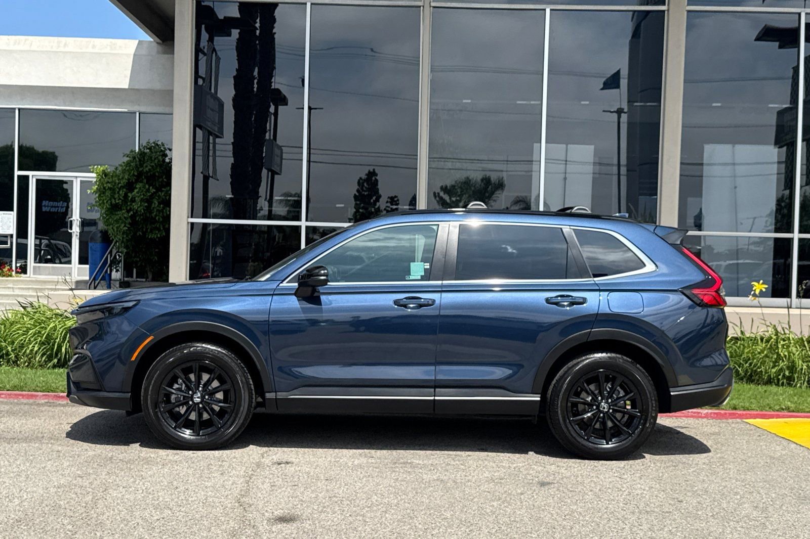 Used 2024 Honda CR-V Sport image 7
