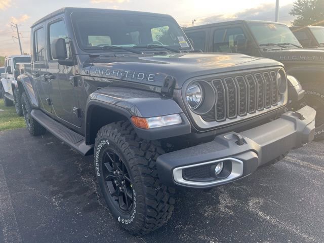 New 2025 Jeep Gladiator Sport