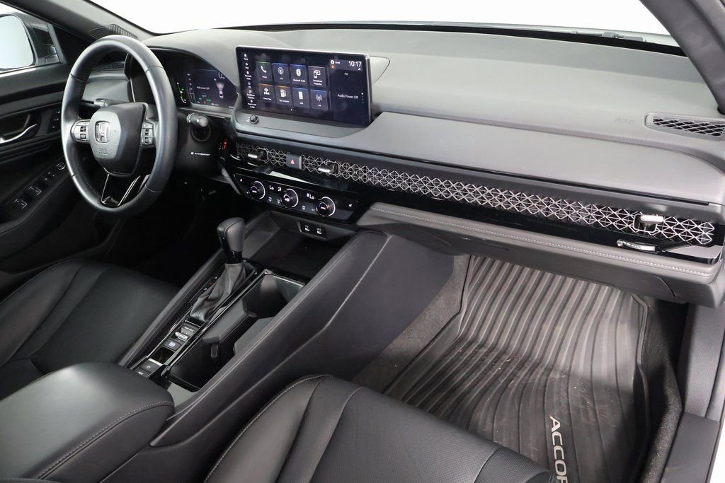 Used 2024 Honda Accord Sport image 9
