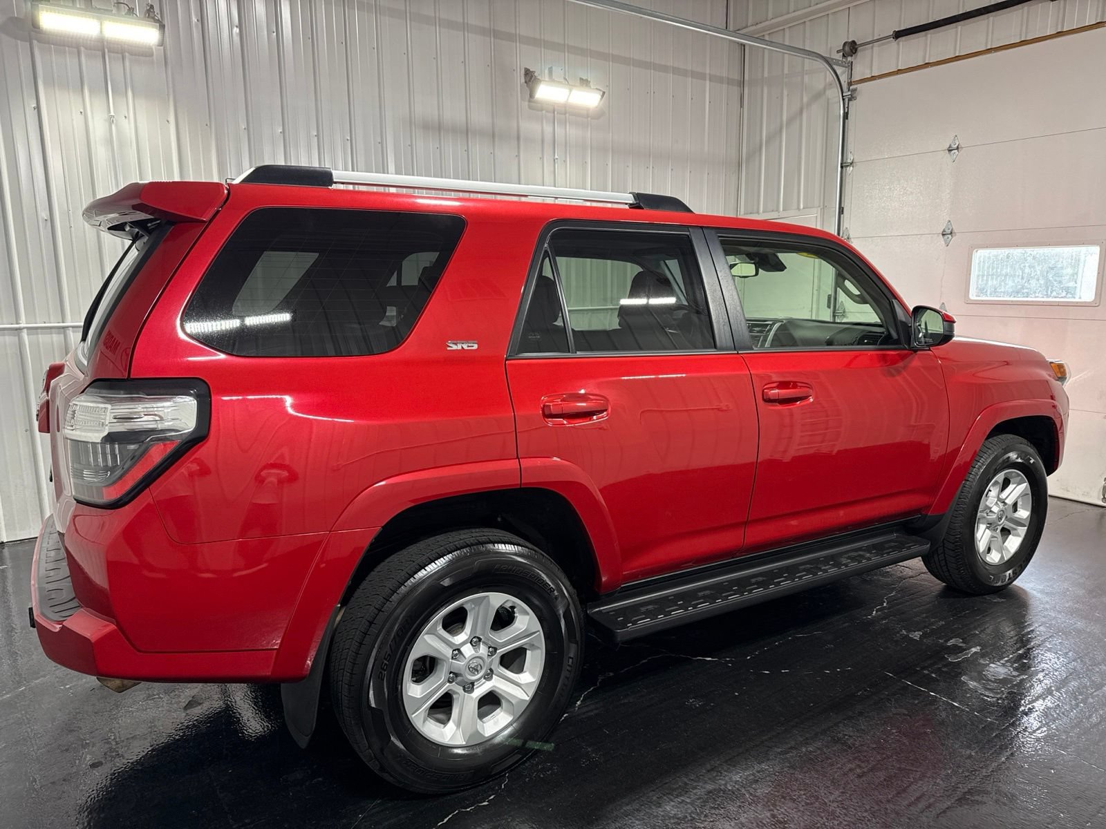 Used 2024 Toyota 4Runner SR5 AWD/4WD image 3