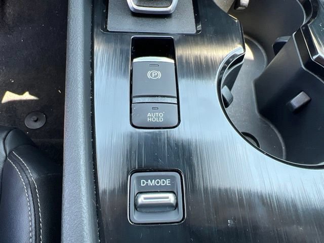 Used 2026 Nissan Rogue SL FWD image 23