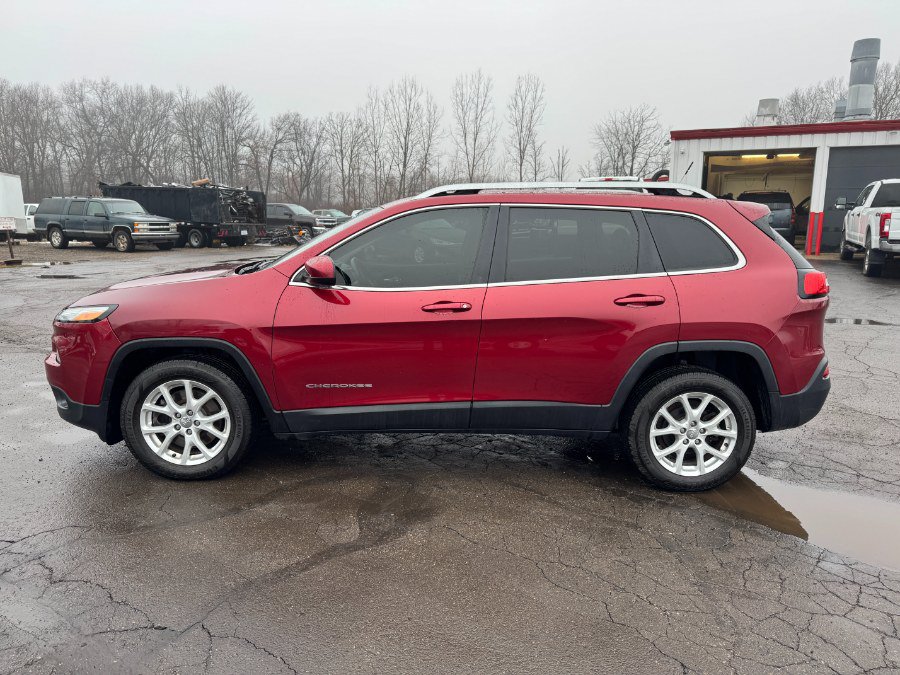 Used 2014 Jeep Cherokee Latitude FWD image 2